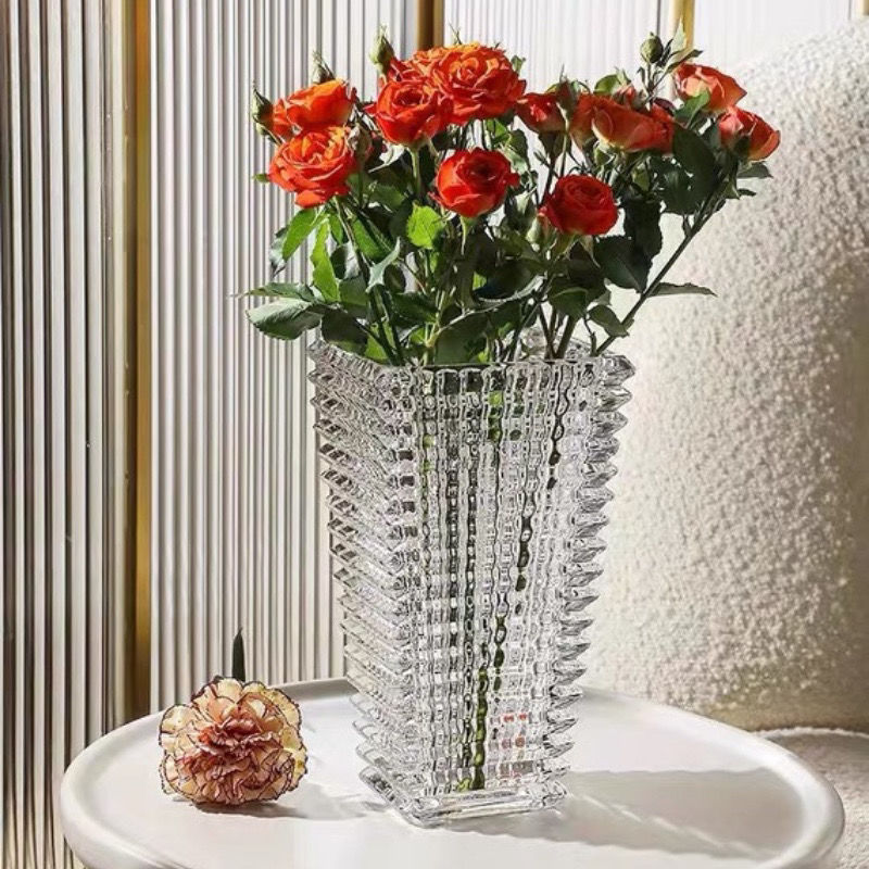 binh-cam-hoa-pha-le-hinh-tru-mau-trang