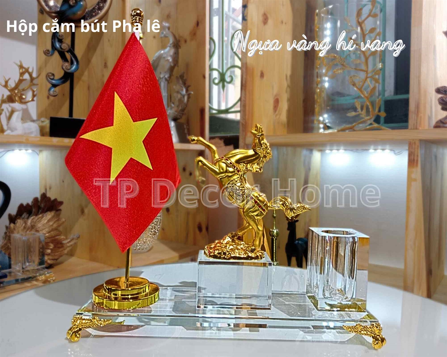 hop-cam-but-pha-le-ma-dao