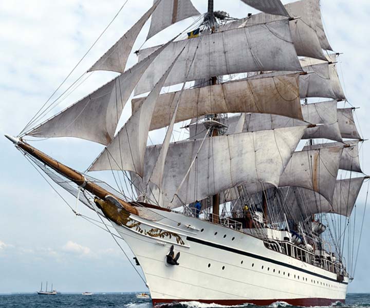 mau-tranh-canvas-thuan-buom-xuoi-gio-22