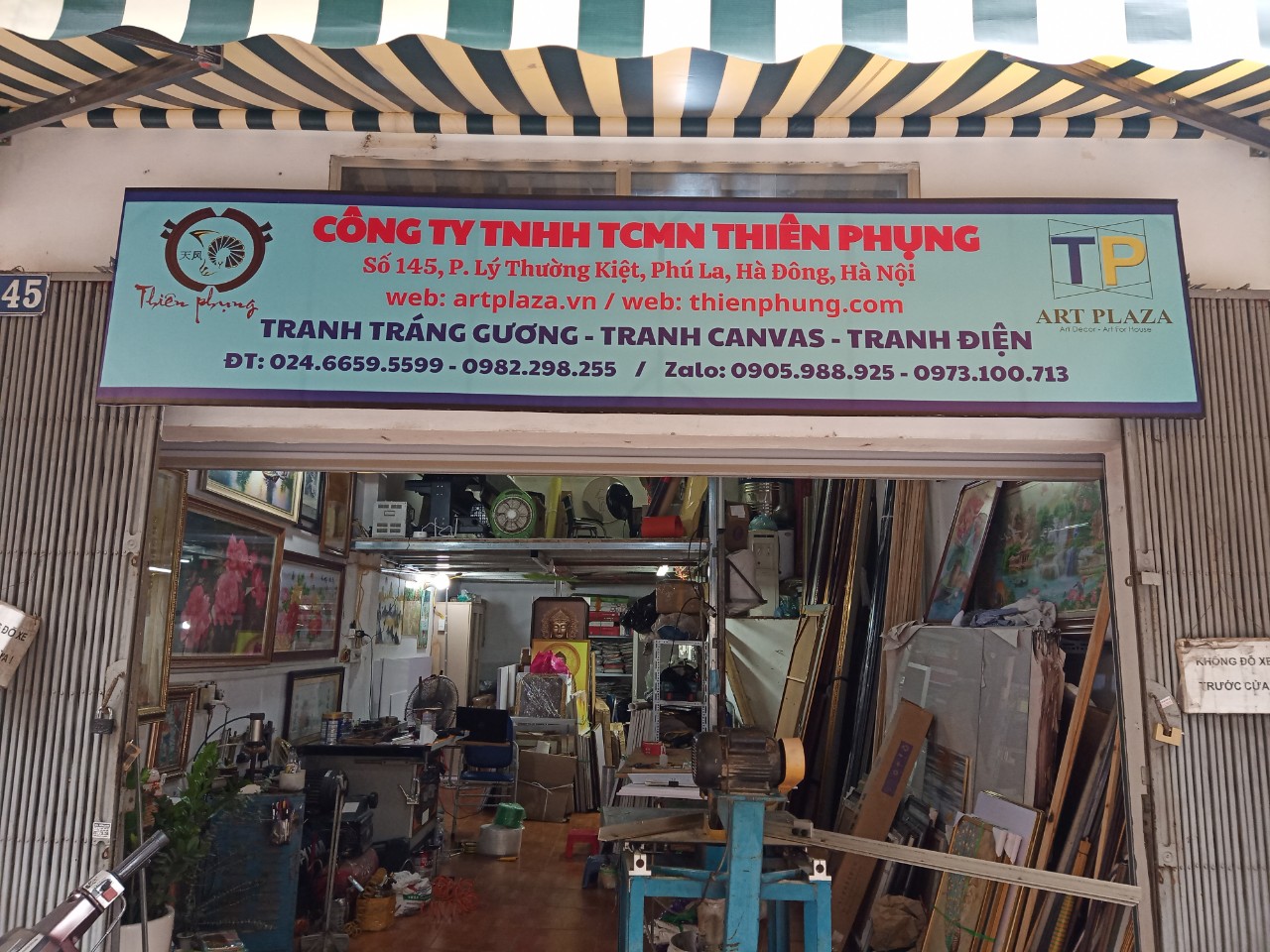 xuong-dong-khung-tranh-gia-re-tai-ha-dong