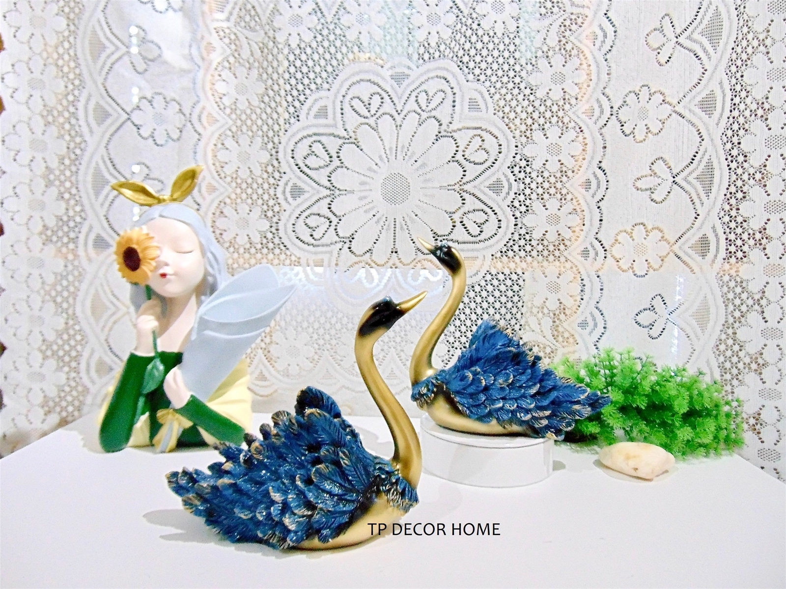 decor-phong-thuy-tuong-doi-thien-nga-mang-nhieu-y-nghia-tot-lanh